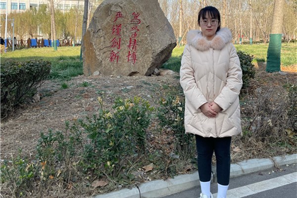 资助管理MORE >