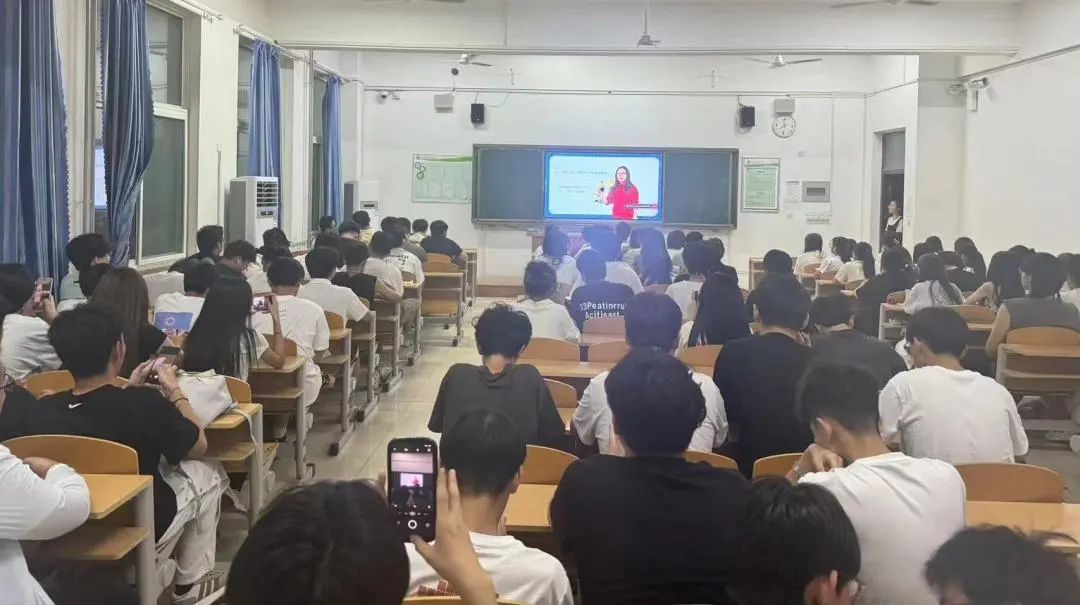帮助他们更好地应对心理压力