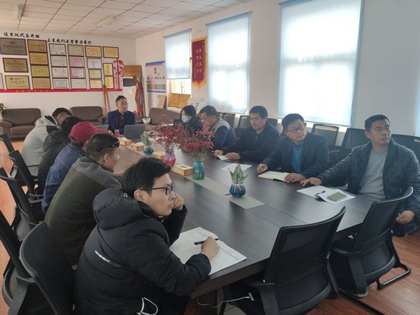 专兼职安全员和部分中高层管理人员参会