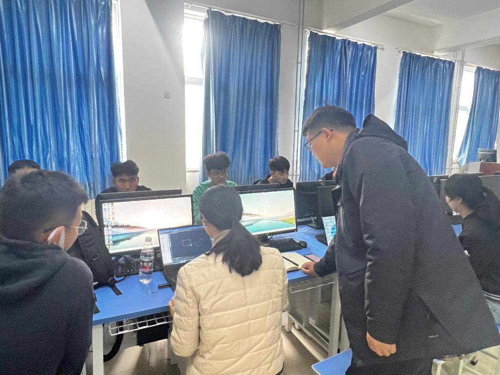参加培训的主要有参加“工程测量”赛项